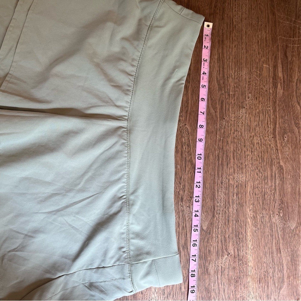 Calia Kick it Up Performance Athletic Shorts Sage Green NWT Size XL - Picture 4 of 10